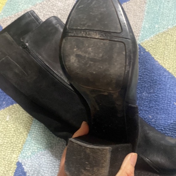 137. Nine West leather tall boots - Picture 9 of 14